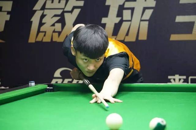 球和场上无 球和场上无